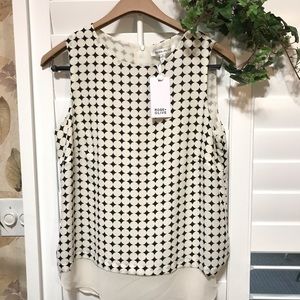 Sleeveless blouse